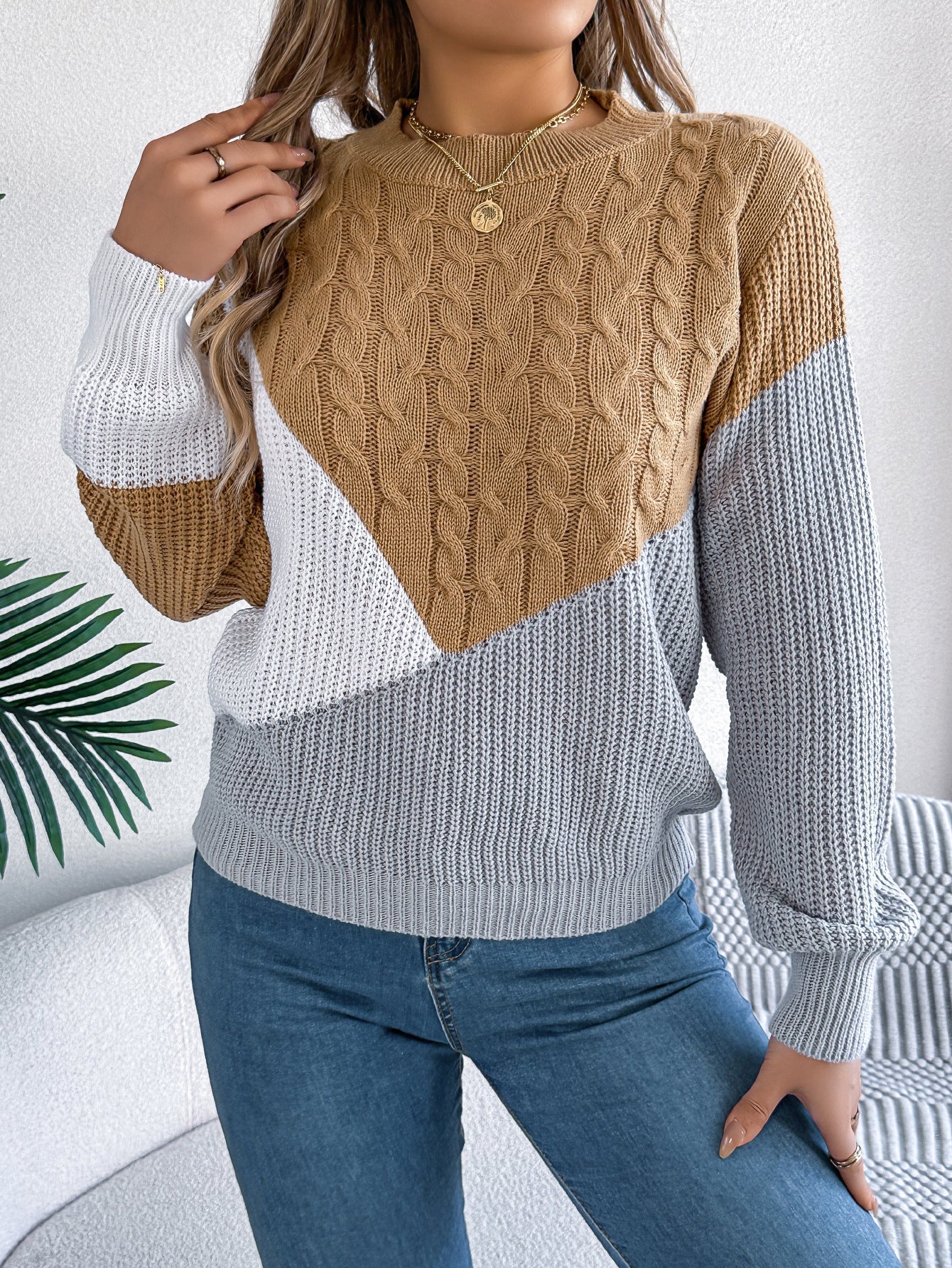 Isla | Contrast Knit Sweater