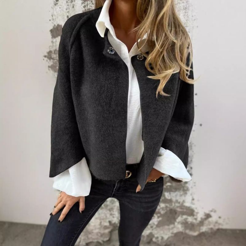 Elise – Kort jakke med elegante klokkeærmer